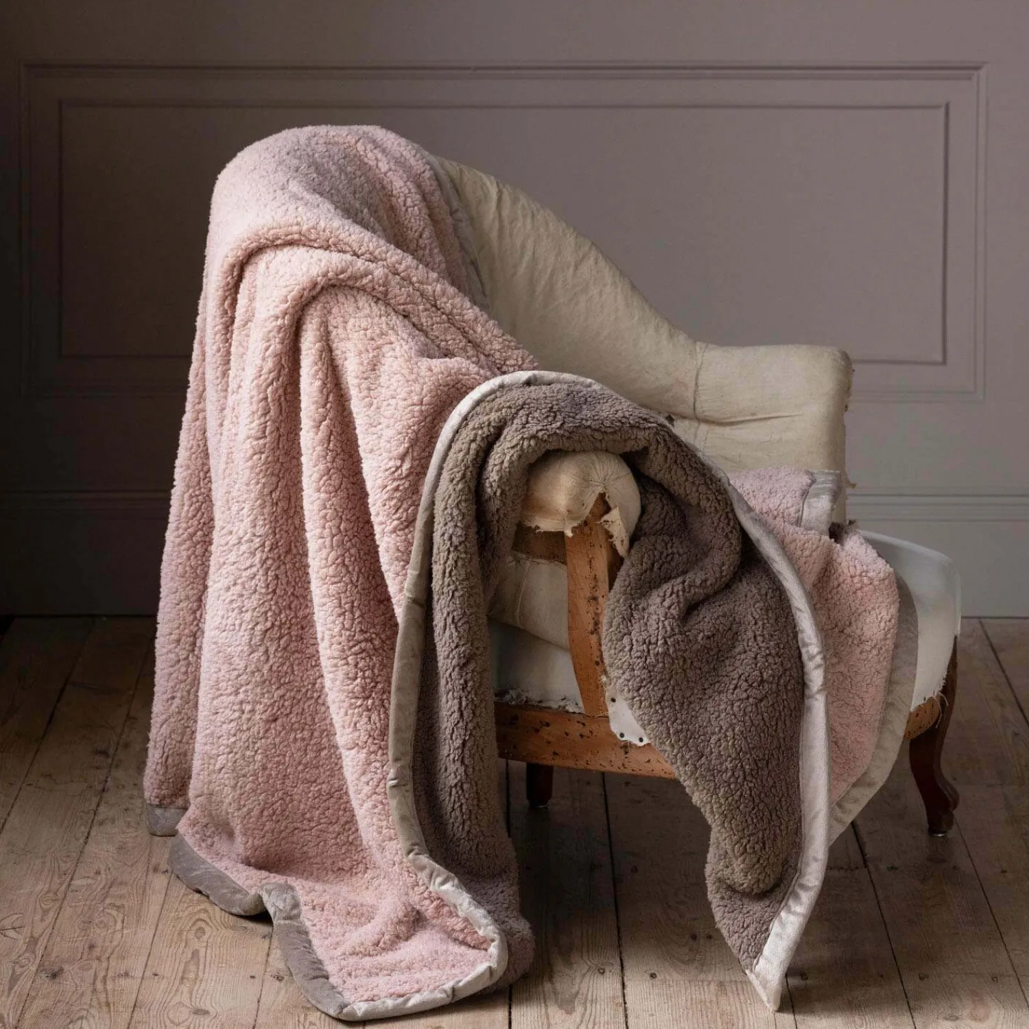 Graham & Green Sherpa Throw Blush