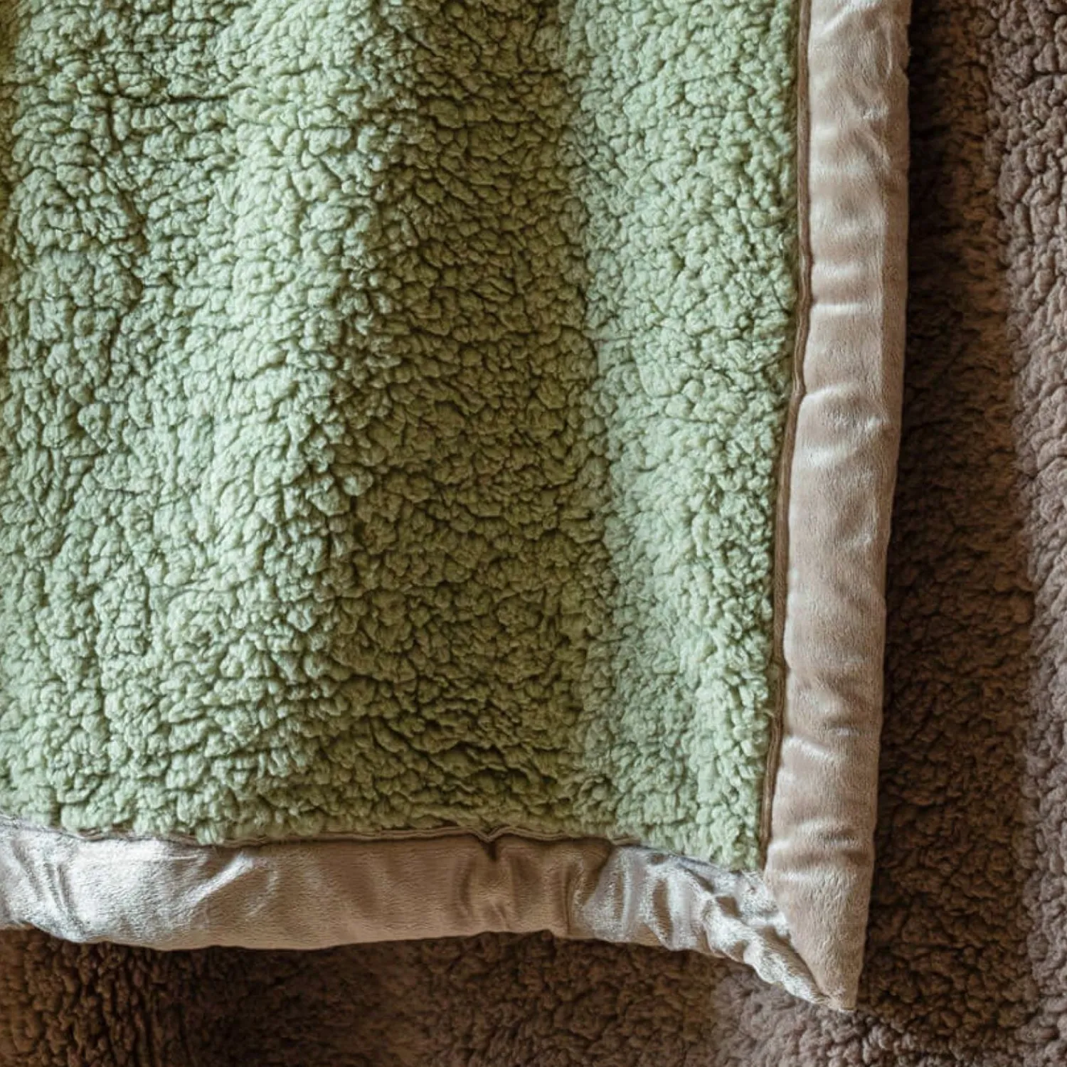 Graham & Green Sherpa Throw Pistachio