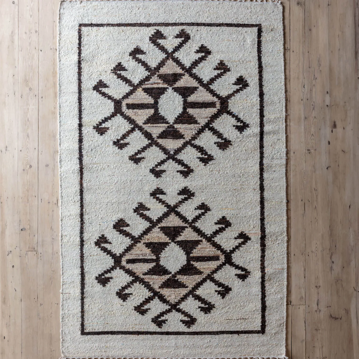 Graham & Green Silas Wool Rug 160 x 230cm