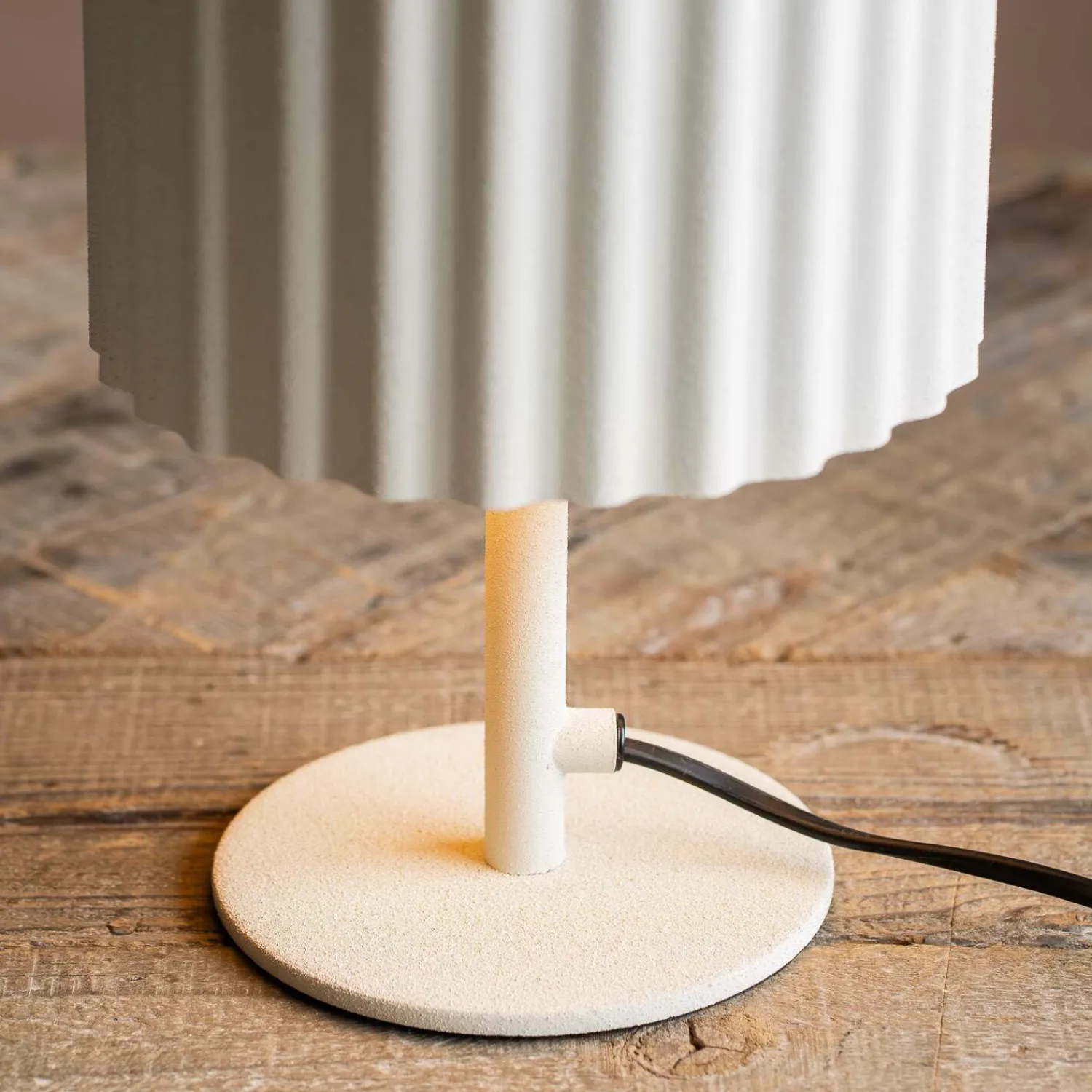 Graham & Green Small Ardales Fluted Table Lamp