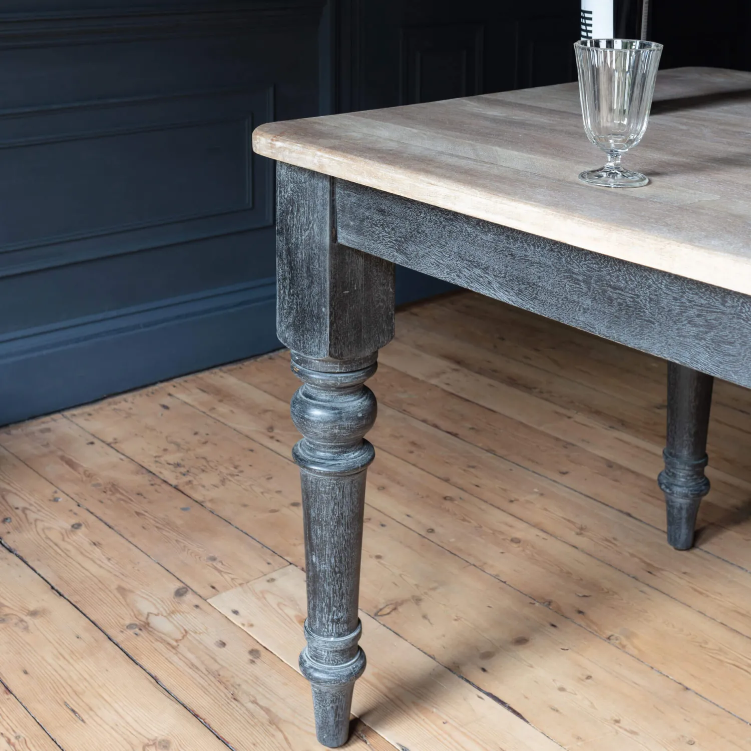 Graham & Green Small Lincoln 6 Seater Dining Table