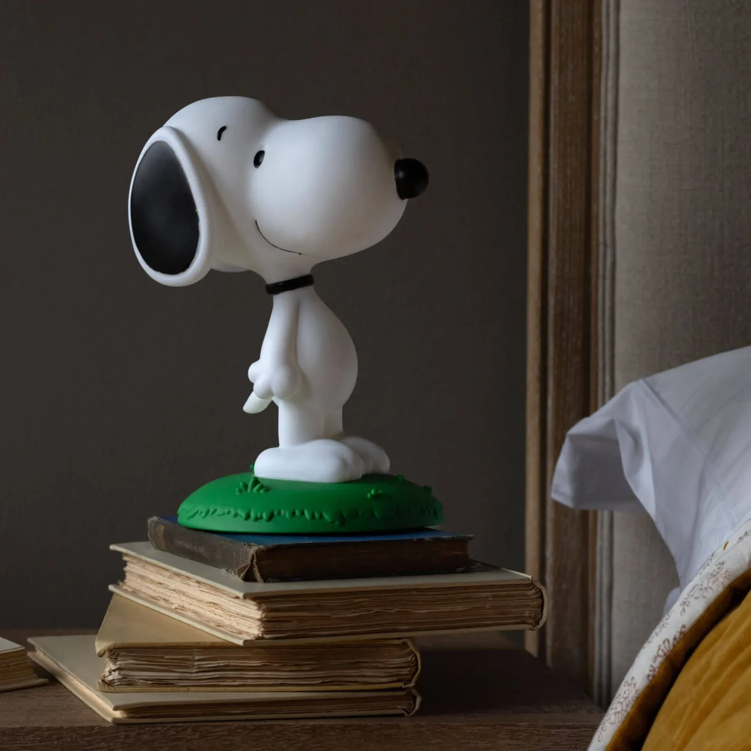 Graham & Green Snoopy LED Night Light Lamp