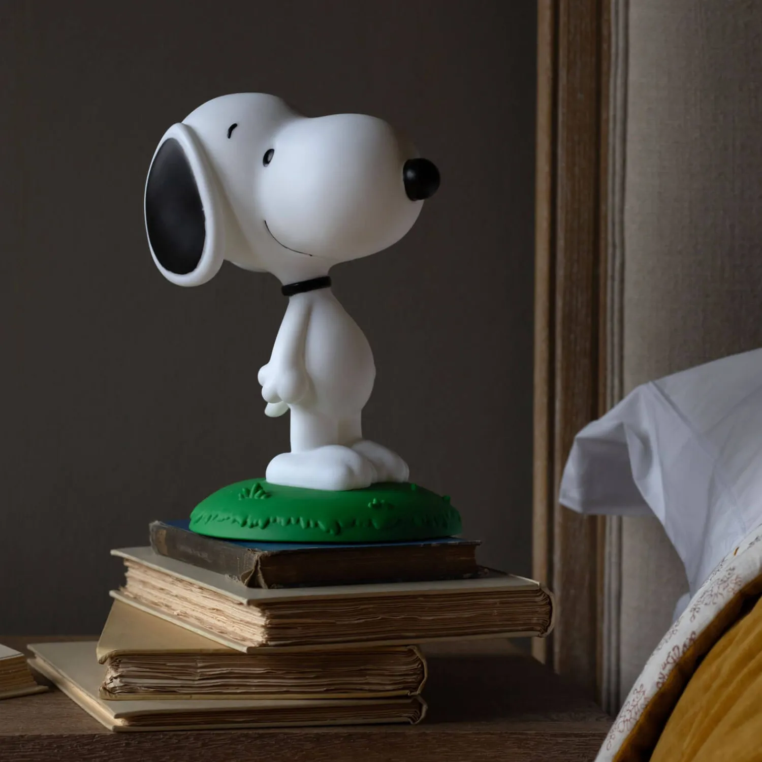 Graham & Green Snoopy LED Night Light Lamp