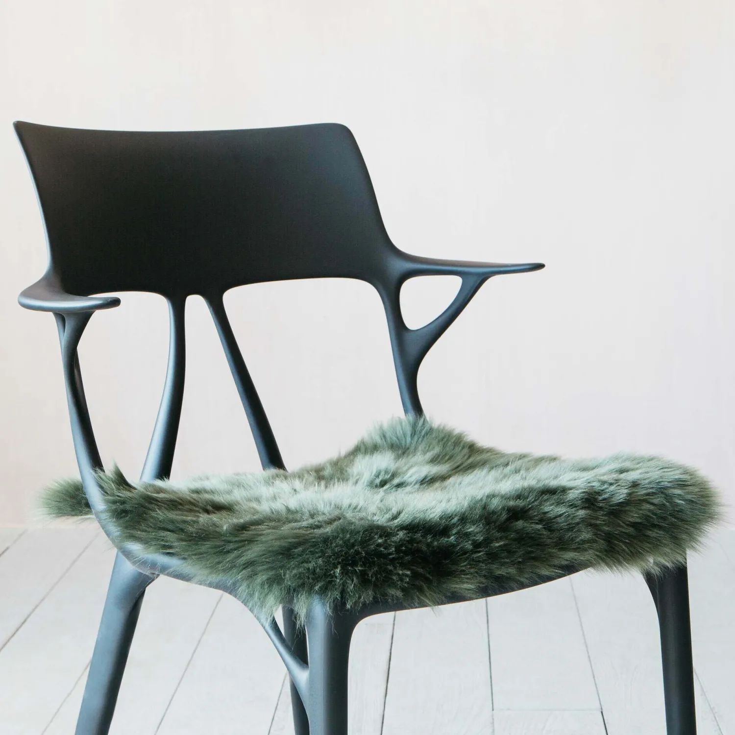 Graham & Green Square Moss Sheepskin Seat Pad