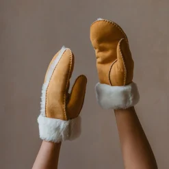 Graham & Green Tan Sheepskin Mittens