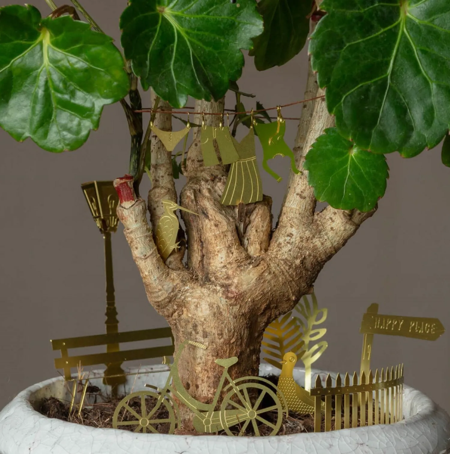 Graham & Green Tiny Bike Plant Decoration