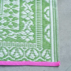 Graham & Green Tivoli Green Recycled Picnic Blanket