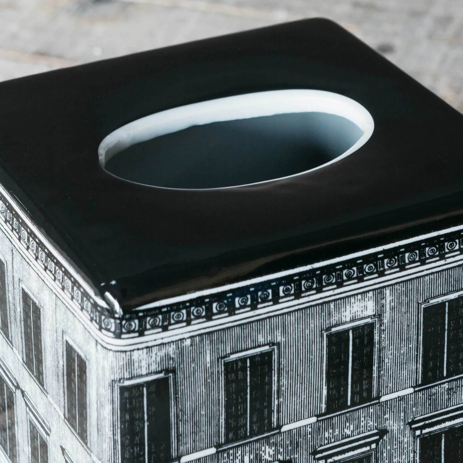 Graham & Green Townhouse Window Tissue Box