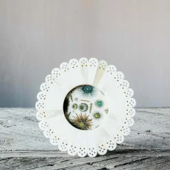 Graham & Green White Doily Round Bone Frame