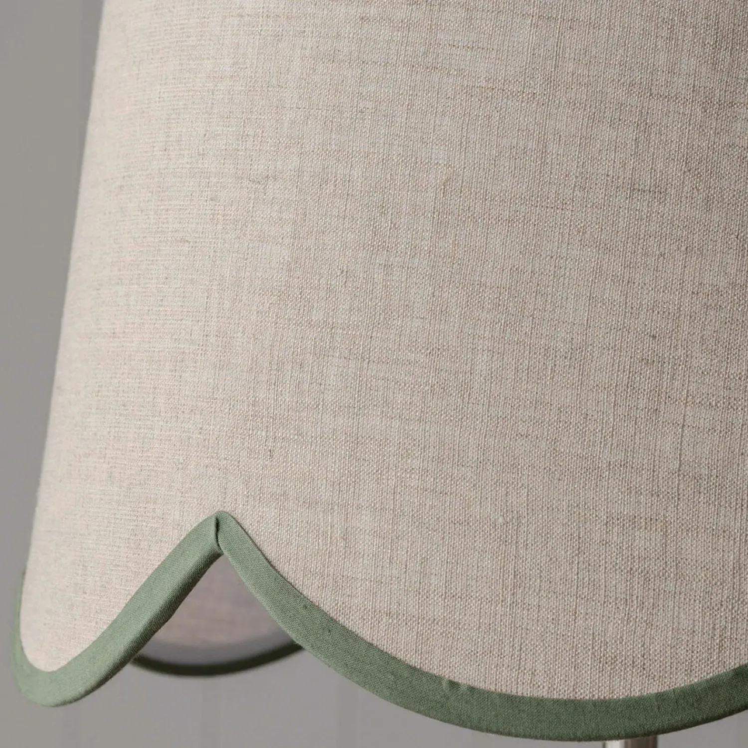 Graham & Green Woodland Green Scallop Lamp Shades