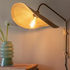 Graham & Green Zinnia Wall Lamp